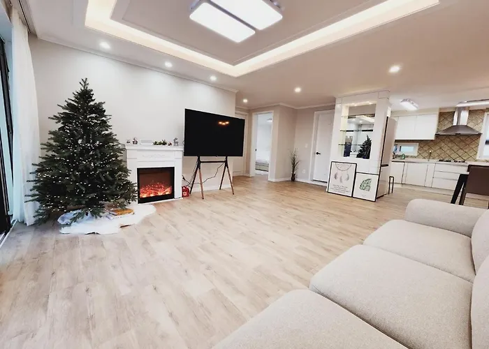 Grand Open Hongdae Houes 4Bdr 2Bth