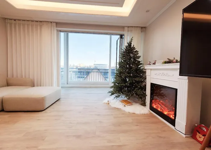 Grand Open Hongdae Houes 4Bdr 2Bth