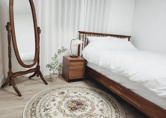 Grand Open Hongdae Houes 4Bdr 2Bth